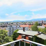 Hotel Adesso 3*