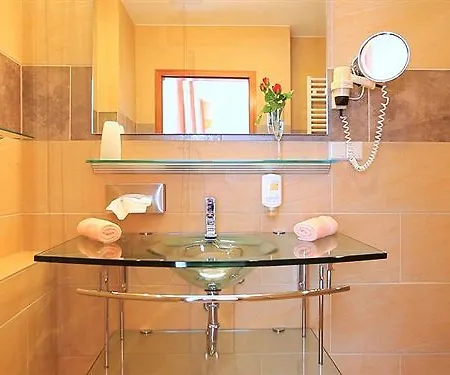 Adesso -pay At On Arrival- Ihr Automatenhotel In
